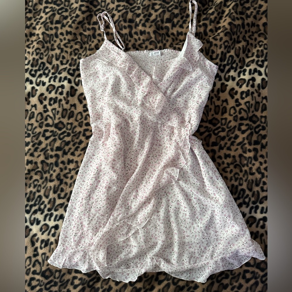NWOT Pink Floral Ruffle Dress
